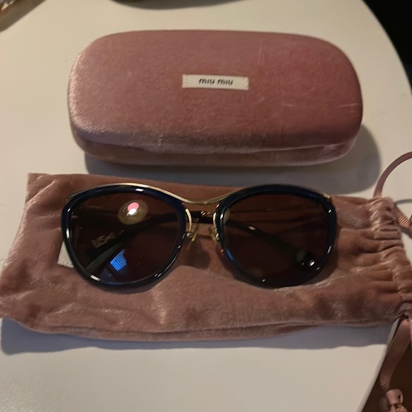 miu miu sunglasses 🕶️
